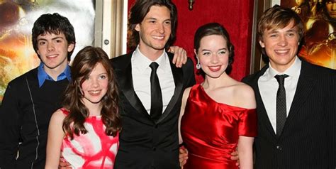 Cast Of Narnia Famous People Pinterest