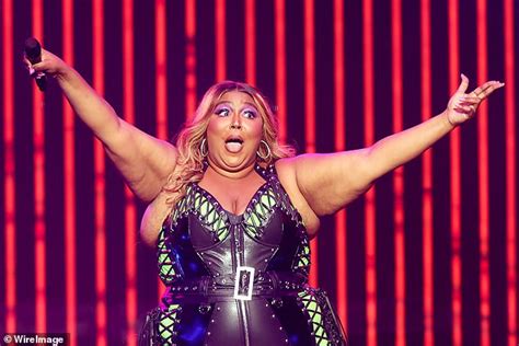 Lizzo Is Sued By Ex Dancers Arianna Davis Crystal Williams And Noelle Rodriguez Who Claim They