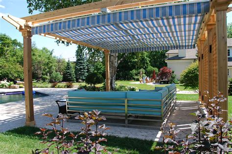 Retractable Pergola Canopy In Oakville Shadefx Canopies