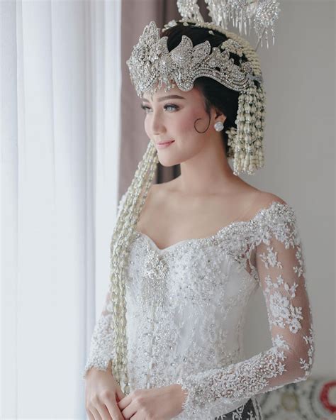 Sanggul Sunda Siger Pajamas Wedding Design