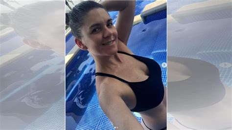 Zoraida Gómez Vuelve A Posar En Bikini Tras Convertirse En Mamá Youtube