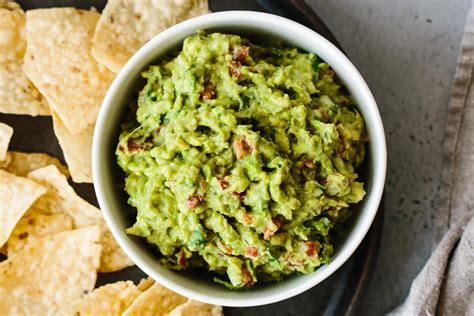 Best Ever Guacamole Fresh Easy And Authentic Downshiftology