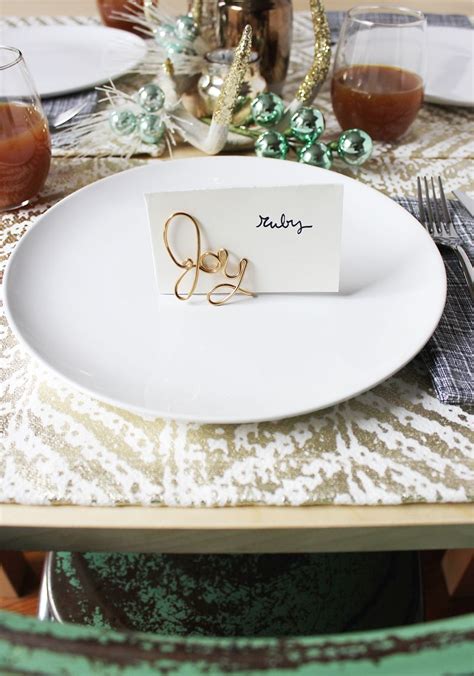 Easy Wire Place Card Holder Diy A Beautiful Mess
