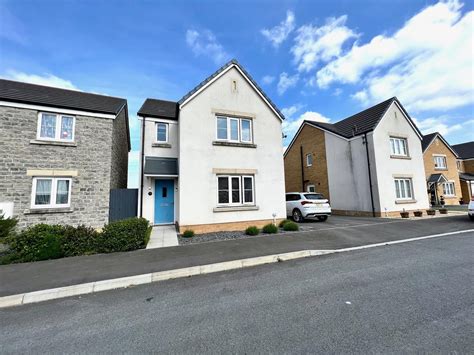 3 Bed Detached House For Sale In Ffordd Y Meillion Llanelli Sa15 Zoopla