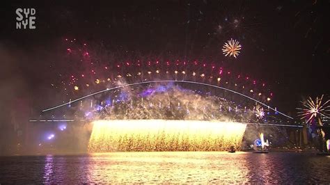 Fireworks Display Over Sydney Harbour Ushers In 2023 Abc News