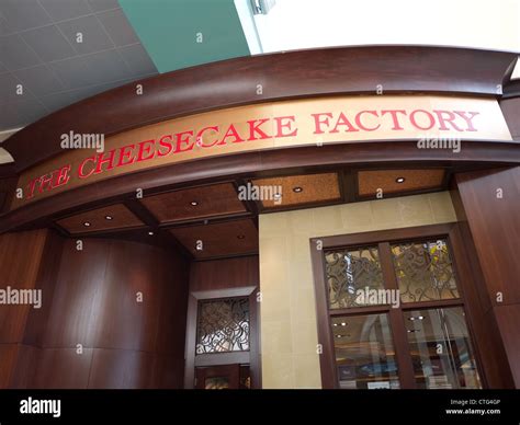 Cheesecake Factory Hi Res Stock Photography And Images Alamy