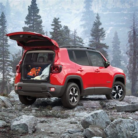 See Why Drivers Love The 2022 Jeep Renegade Jerry Ray Davis Chrysler