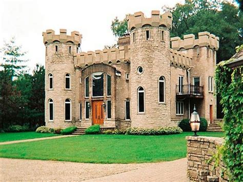 63 Best Tiny Castle Images On Pinterest Arquitetura Castles And Chateaus