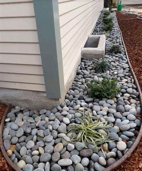 Backyard Landscaping Ideas With River Rock
