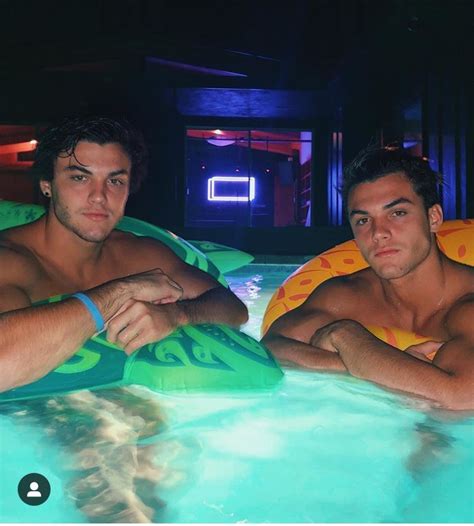 ethan and grayson dolan ethan dolan dolan twins best youtubers going to the gym summer