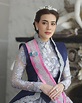 盘点10位泰国女明星的绝美公主造型：犹如童话中走出来的一般_沪江泰语学习网