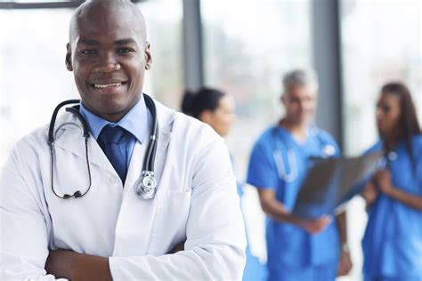 Report Black Doctors Are Paid Less Than Their White Peers