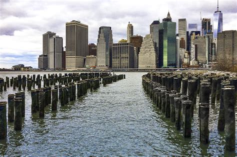 10 Weirdest Things Discovered In The New York Harbor