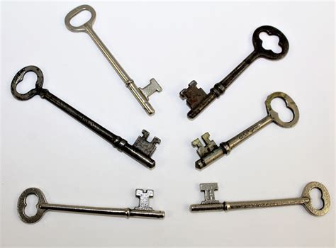 Antique Skeleton Keys Old House Keys