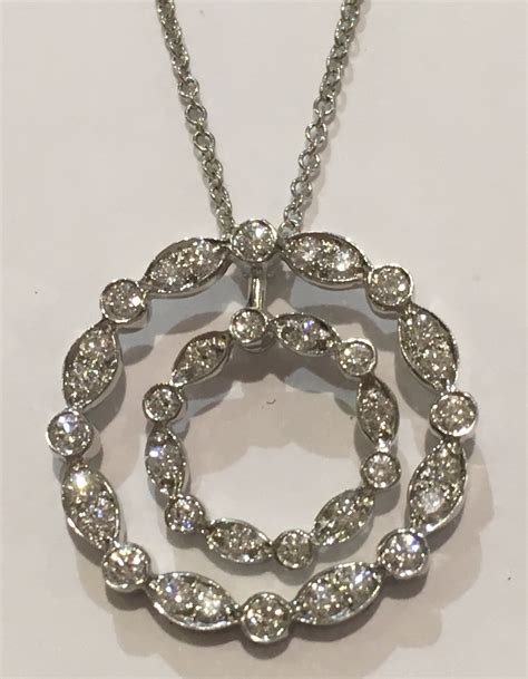 Platinum Tiffany And Co Diamond Pendant Necklace Set Wreath Vs Clarity
