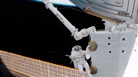 Canadian Space Agency Canadarm Artemis 2 Mission And Astronauts Space