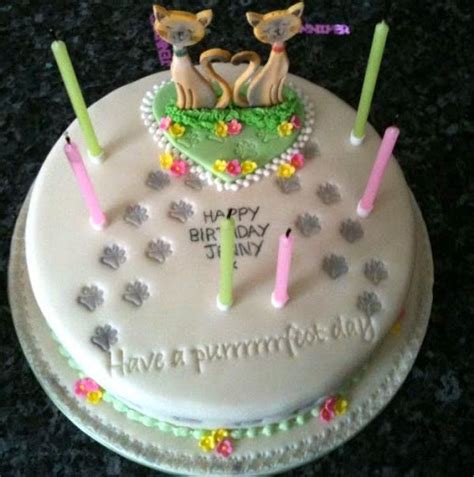 Cats and dogs have different taste receptors and nutritional needs, so when you're baking for them, you'll require very different ingredients. 50+ Best Cat Birthday Cakes Ideas And Designs (2021) - Happy Birthday Wishes 2021