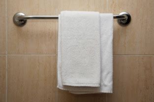 8 Ways To Fold Your Bathroom Towels Tip Junkie