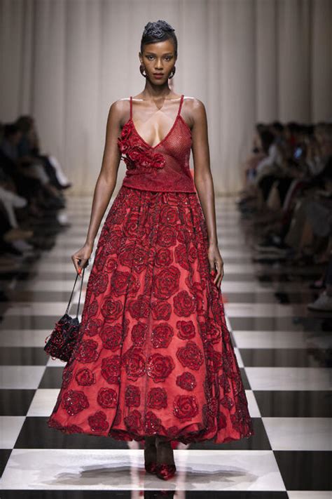 Giorgio Armani Prive Fall Winter 2023 2024 Haute Couture Collection