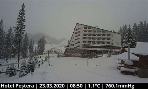 Muntii Bucegi Webcam Hotel Pestera Live Hotel Webcam Outdoor