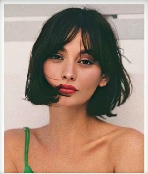 35 Short Hairstyles With Curtain Bangs Ronalcatriona