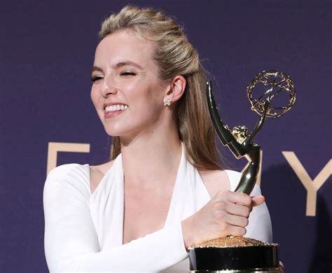 🧊 On Twitter Winning Both Her Emmy And Tony On Her First Ever Nominations In Those Categories