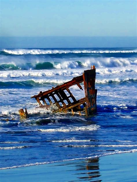 The Peter Iredale Shipwreck Winter 2010 Oregon Coast 2472x3296