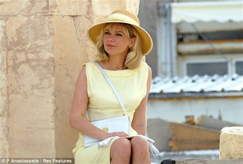 Kirsten Dunst Looks Lovely In Lemon As She Shows Off Grown Up Style On