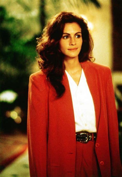 It S The 32nd Anniversary Of Pretty Woman All Of Julia Roberts Outfits From The Movie Ranked