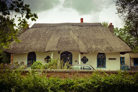 Thatched Cottage Hanwell London Cottage London Thatched Roof