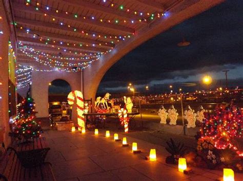 The Mesmerizing Christmas Display In New Mexico With Over 300000