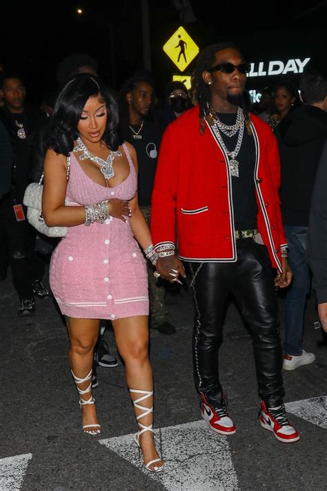 Photo Cardi B Offset Valentines Day Roses 43 Photo 4705795 Just