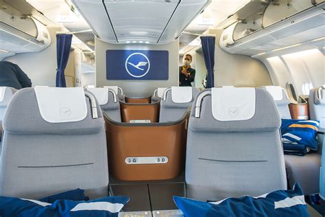 Lufthansa A330 300 Business Class Seats Review Elcho Table