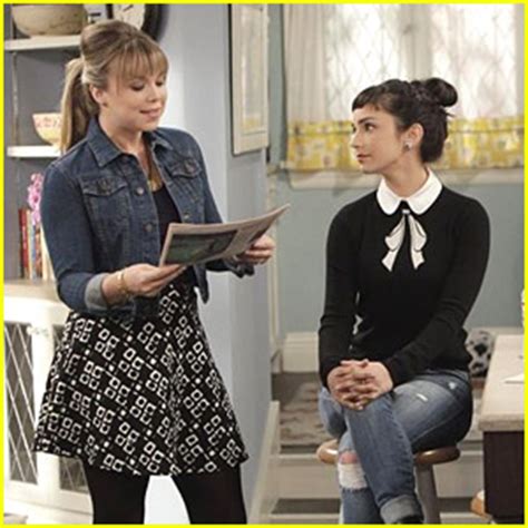 Molly Ephraims Mandy On Last Man Standing Is Our New Fashion Crush Amanda Fuller Christoph