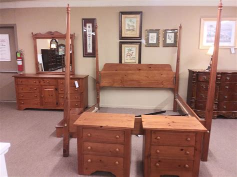 Broyhill Pine King Bedroom Set Delmarva Furniture Consignment