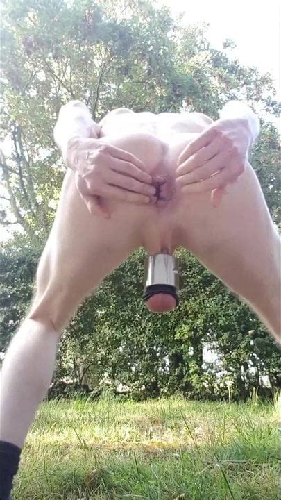 outdoor pissing myself and showing my wrecked cunt gay xhamster