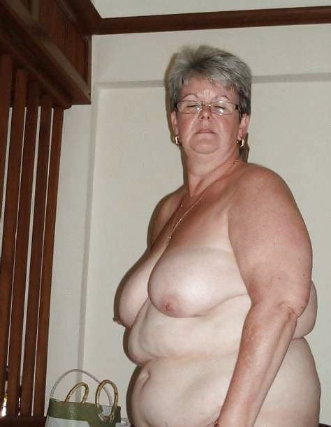Lovely Fat British Granny 24 Bilder