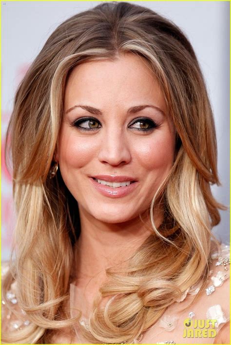 Kaley Cuoco As Penny In The Big Bang Theory Hairstyles For Round