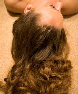 All natural, best hair oil that contain no mineral oil. 4 Hair Oils for Wavy Hair | Oil for curly hair, Curly hair ...