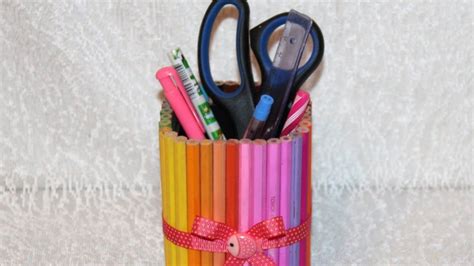 Make A Colorful Pencil Holder Diy Home Guidecentral Diy Pencil