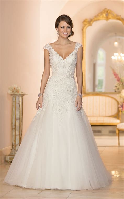 Lace Cap Sleeve Wedding Dress By Stella York Style 5949 Noivado Vestidos E Casamento