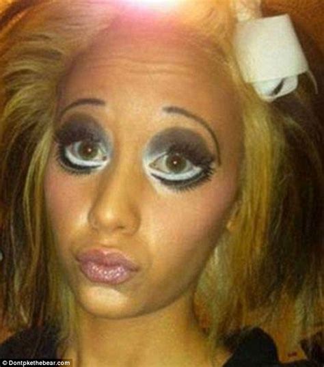 Are These The Worlds Worst Make Up Disasters Daily Mail Online