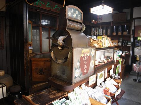大和茶の香りに誘われる『田村青芳園茶舗』 By 奈良に住んでみました