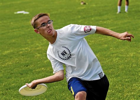 Ultimate Frisbee Growing In Naperville Naperville Sun