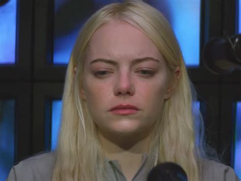 everything you missed in the crazy new trailer for netflix s maniac maniac netflix emma stone
