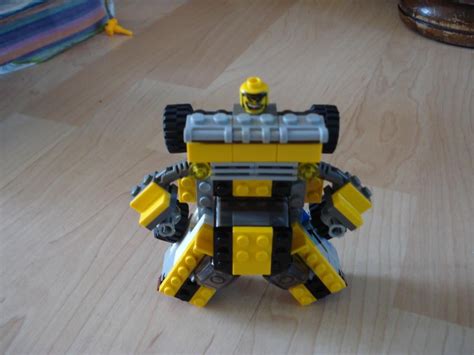 Lego Bumblebeebarricade Combo Build 9 Steps Instructables