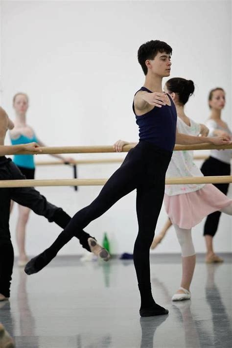 Pin By Ali Thredson On Balletdanza Ballet Boys Male Ballet Dancers
