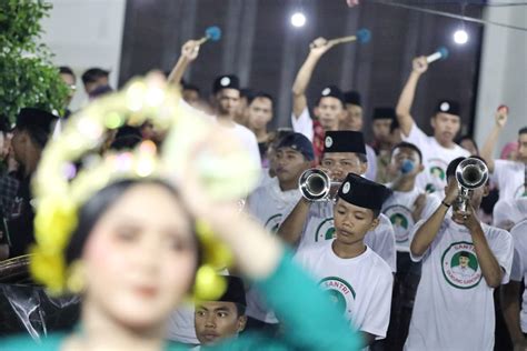 Sosialisasikan Sosok Ganjar Pranowo Sdg Jatim Gelar Parade Musik Di Sumenep Jpnn Com Jatim