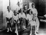89 años del exilio de Alfonso XIII: así viven sus 10 descendientes más ...