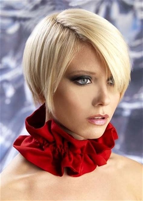 Haircuts for short hair always differed in its convenience and practicality. High Fashion Short Haircuts|